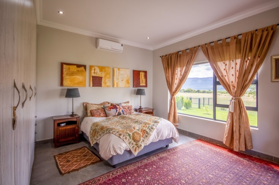 3 Bedroom Property for Sale in WestLake Country Safari Estate North West